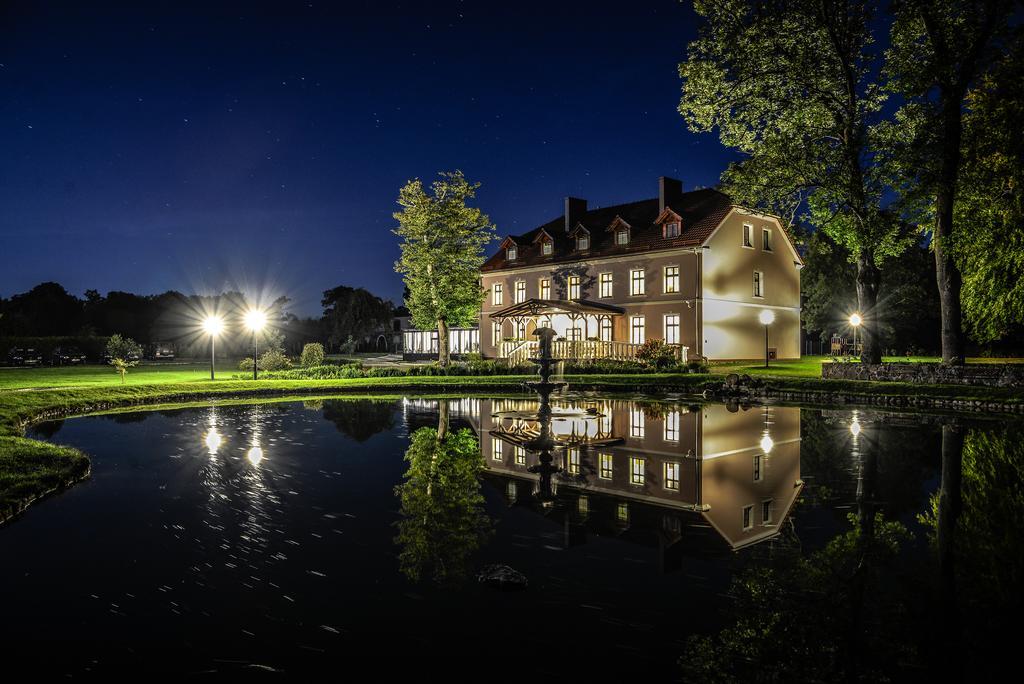 Palac Plocko Hotel Eksteriør billede